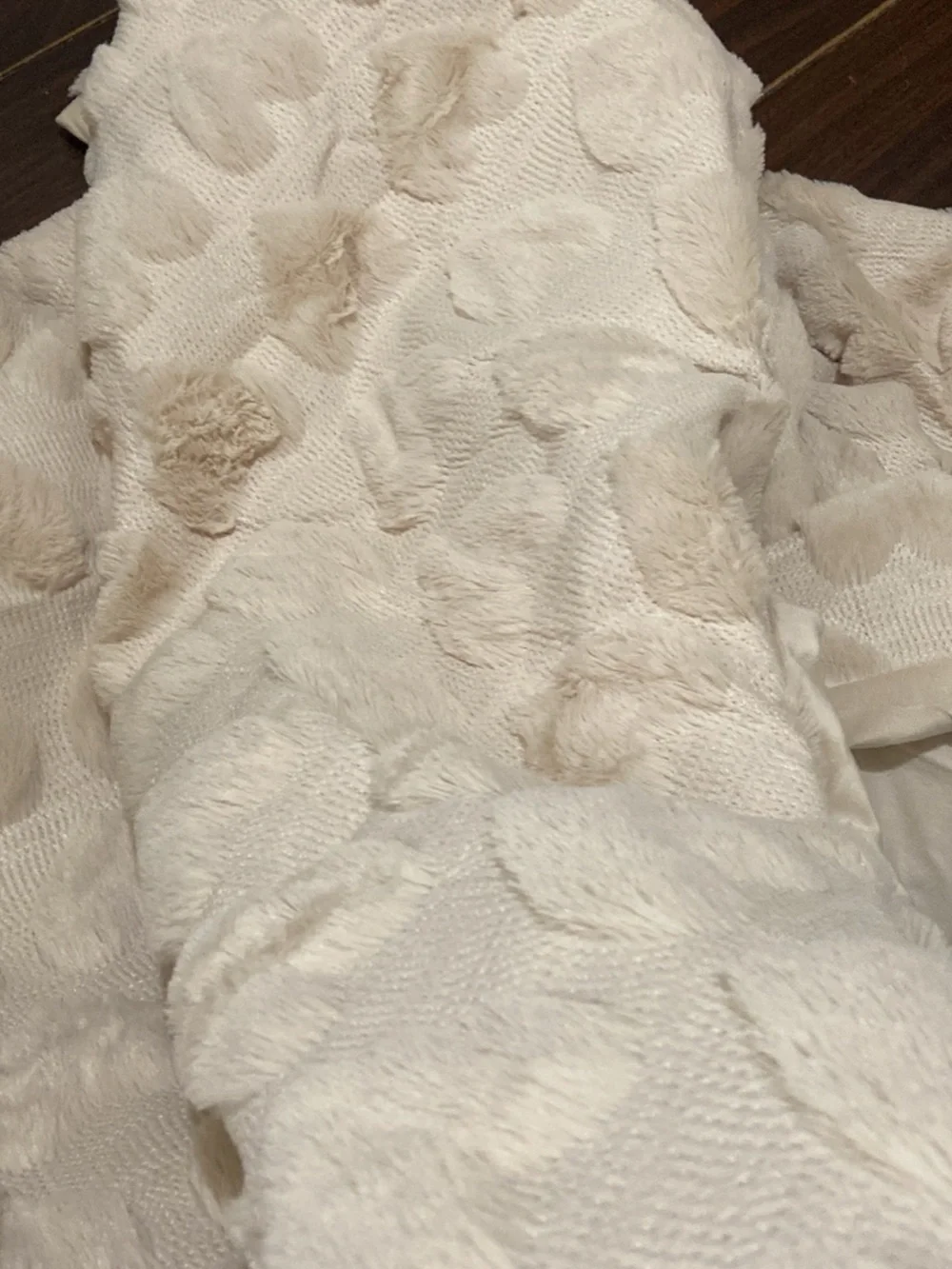 Double 60x 80” Quilt/Bedspread Crean Heart Pattern